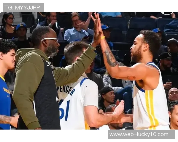 勇士与火箭激战全场回放精彩瞬间尽在41赛事回顾 勇士与火箭激战全场回放精彩瞬间尽在41赛事回顾